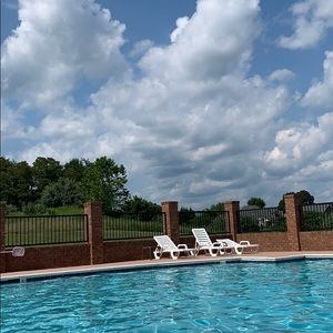 Meet your Posher, Britny